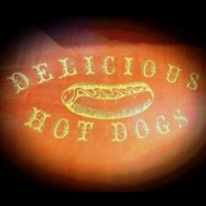 simply delicious hotdogs logo